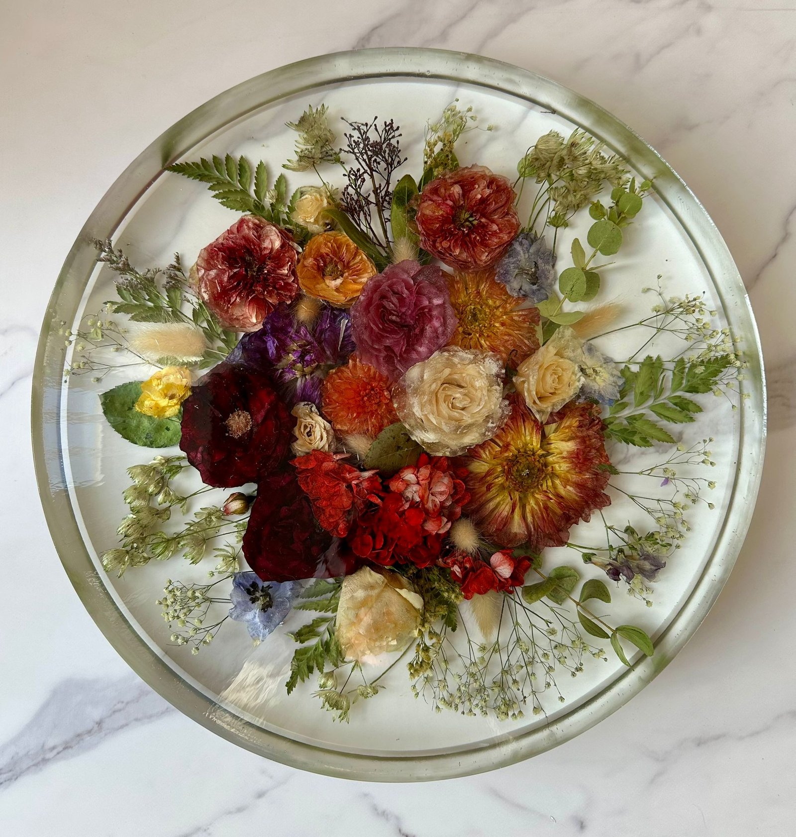 Resin flower preservation — round colourful disc