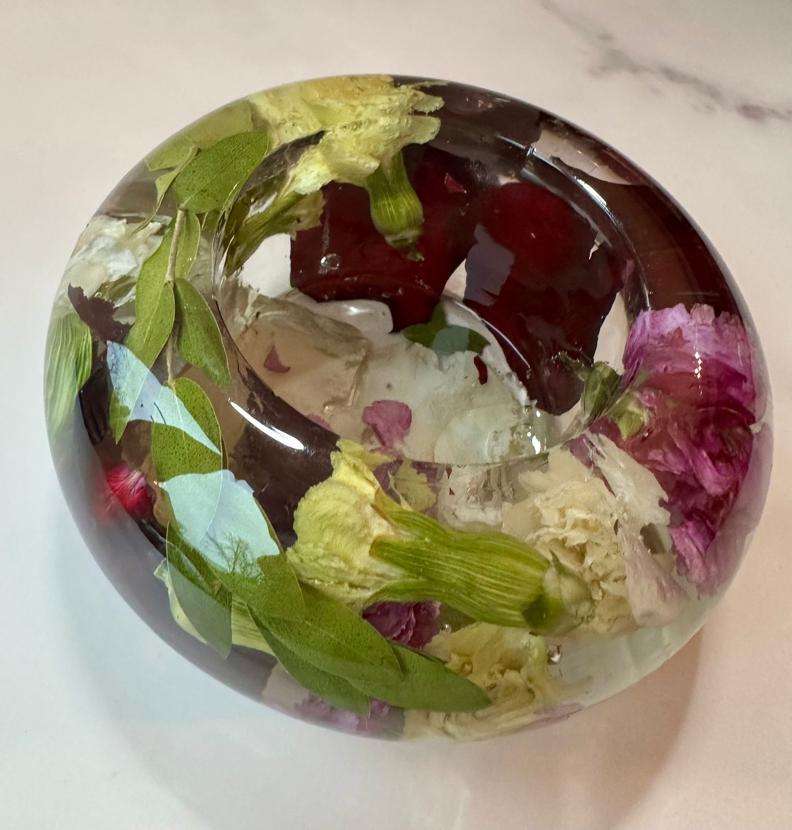 Resin flower preservation — large dome paperweight
