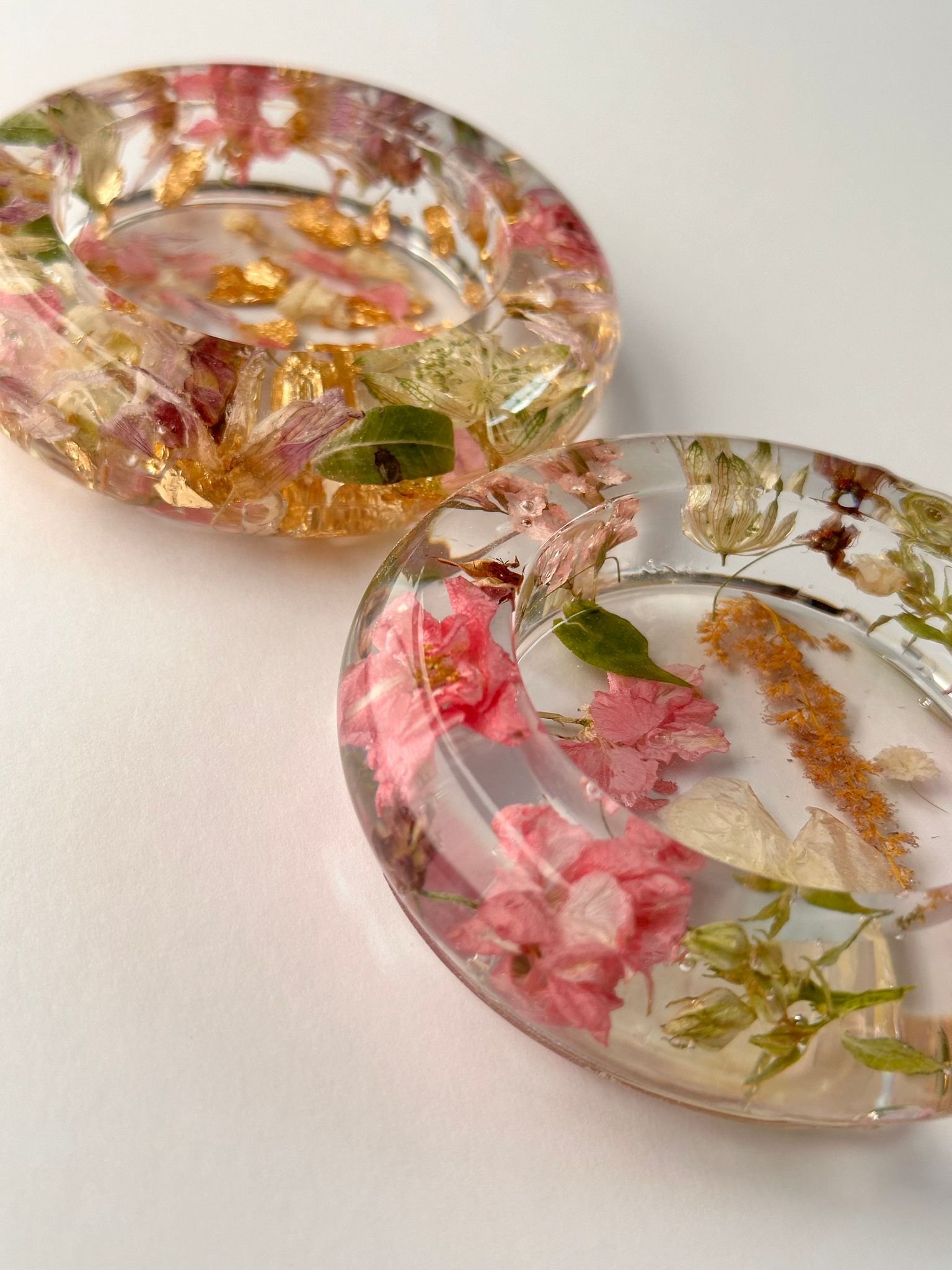 Resin flower preservation — colourful coaster set