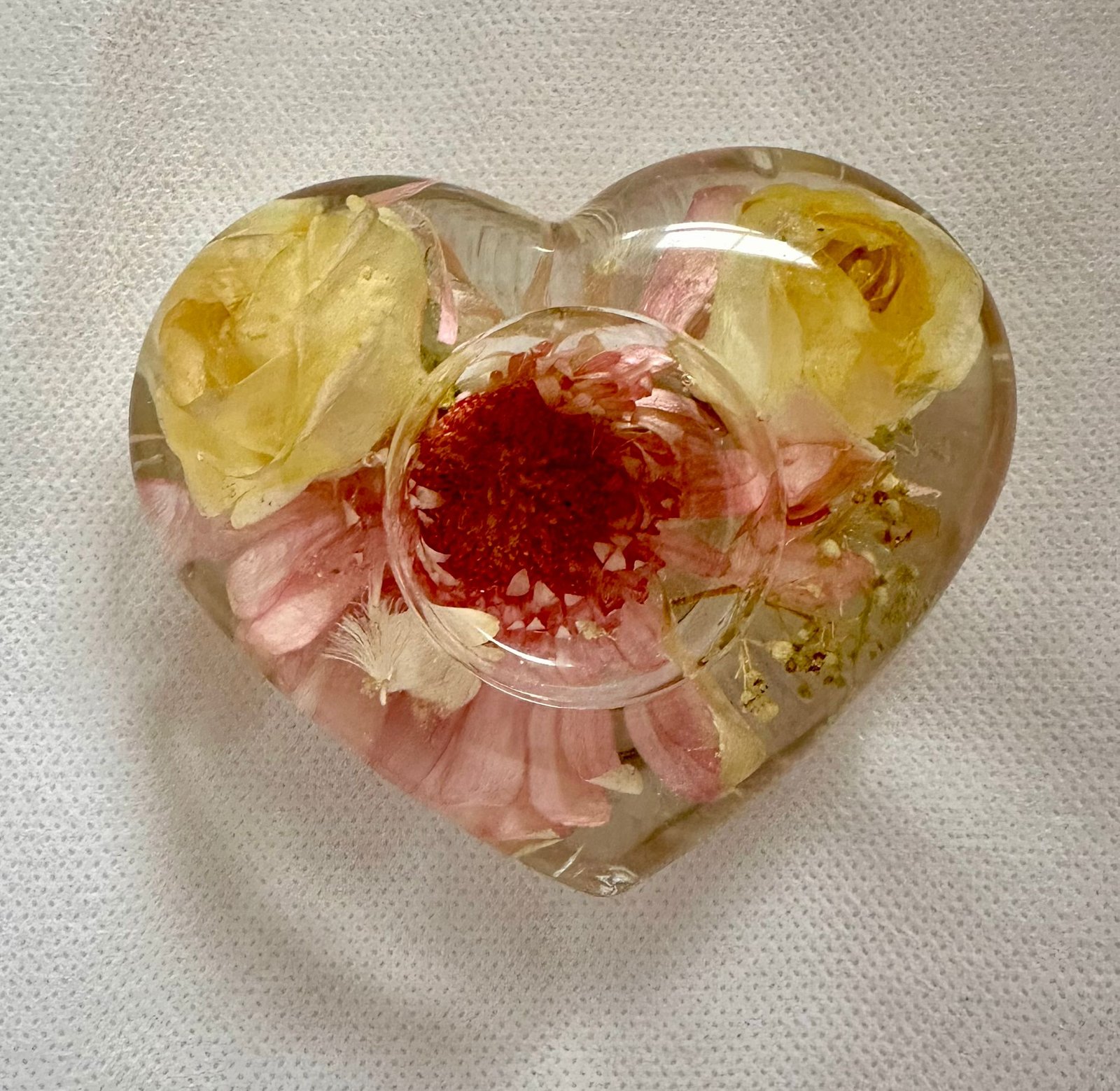 Resin flower preservation — heart shaped candle holders