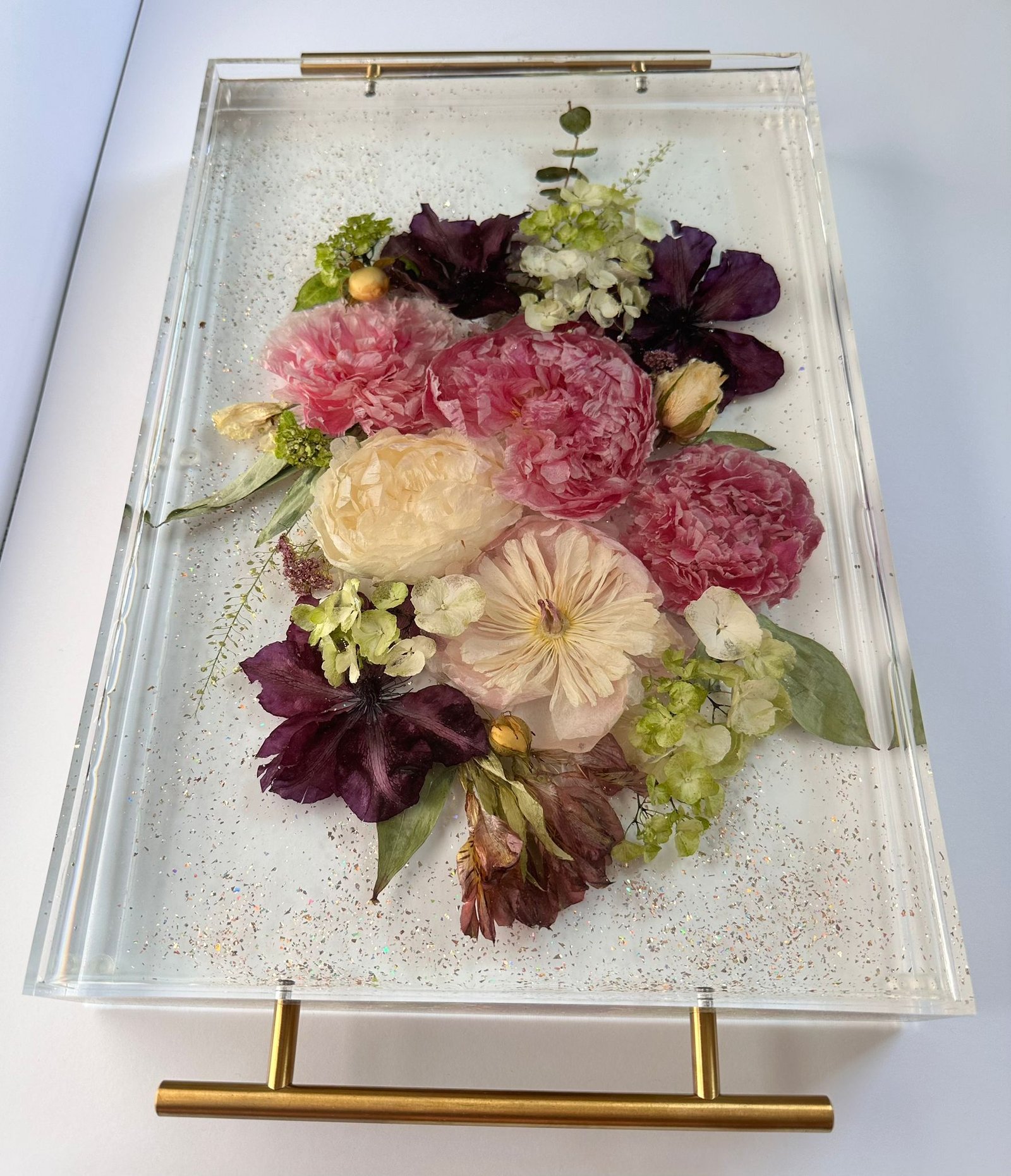 Resin flower preservation — large heart with pink peony